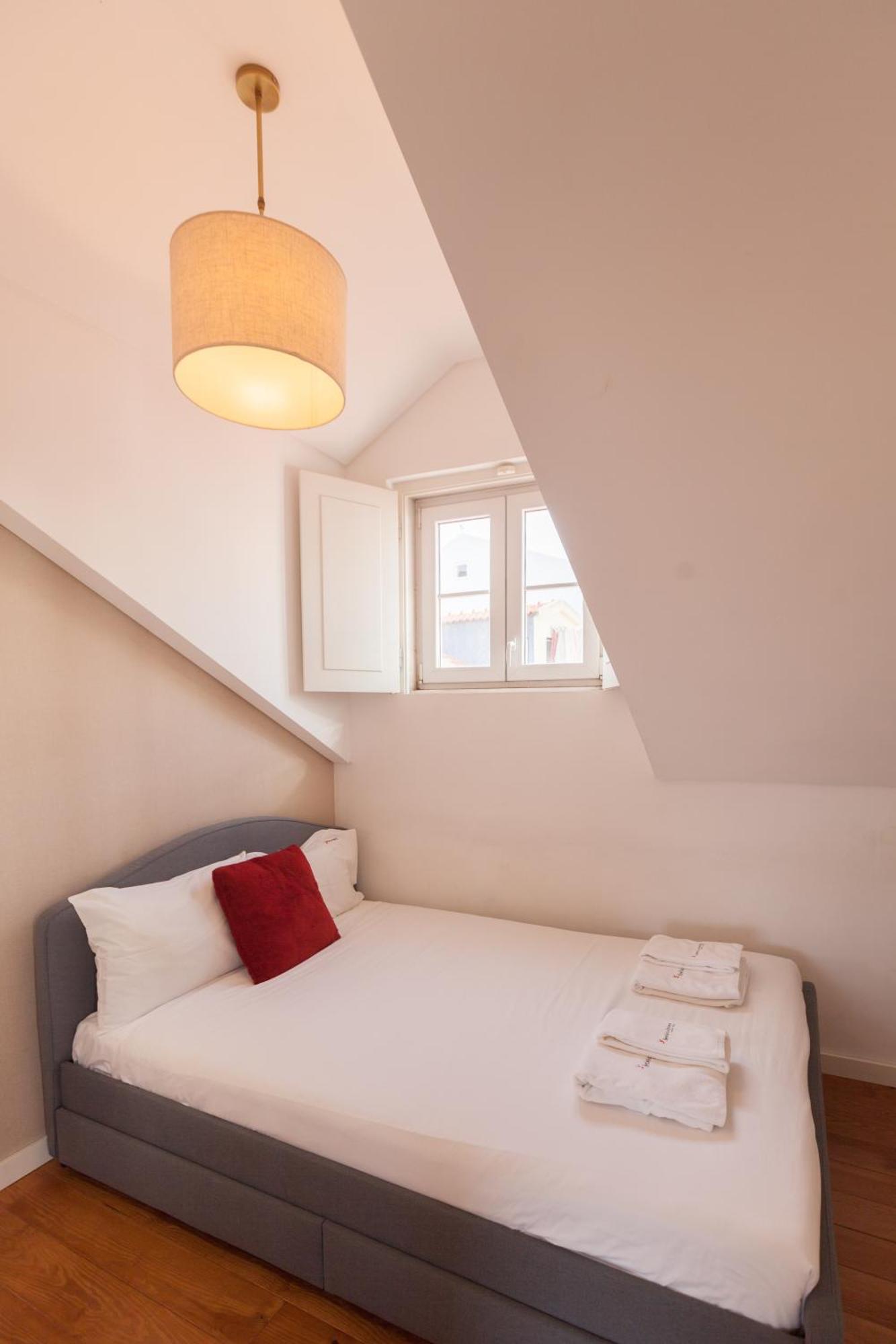 Апартаменти Flh Portas Do Sol Duplex With Terrace Лісабон Екстер'єр фото